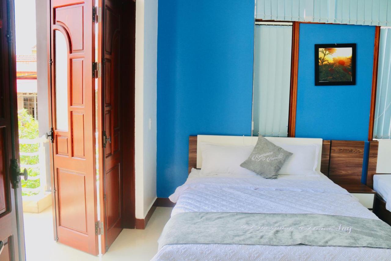 Riverview Homestay Dong Hoi Zewnętrze zdjęcie