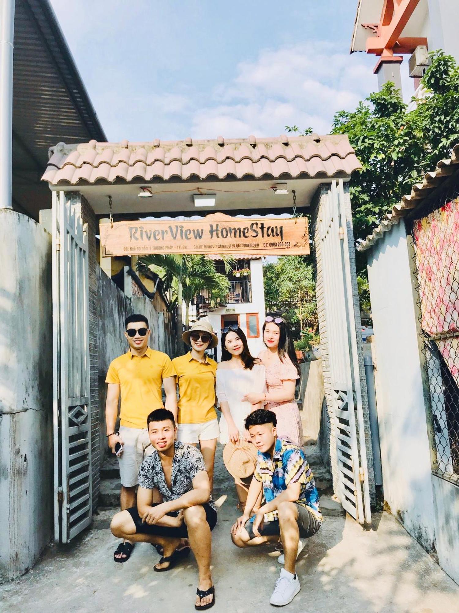 Riverview Homestay Dong Hoi Zewnętrze zdjęcie