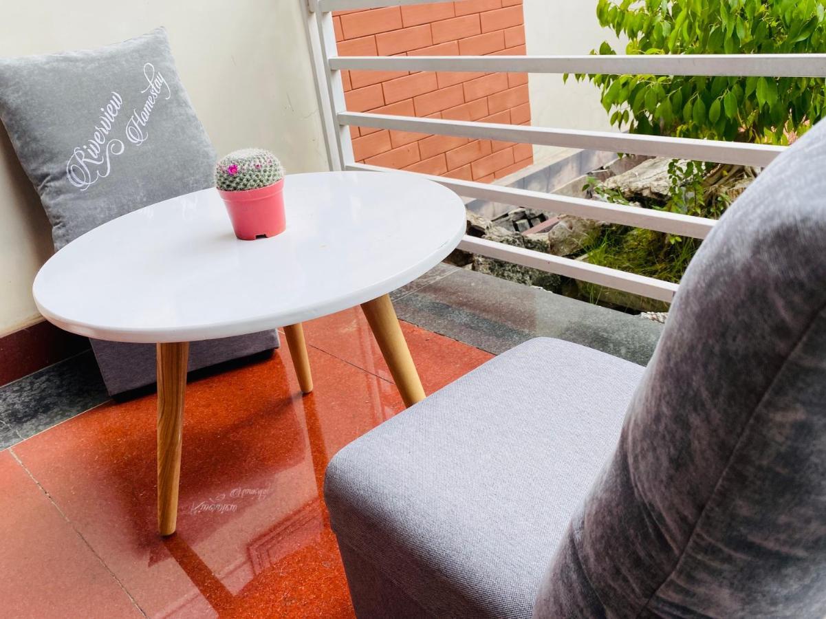 Riverview Homestay Dong Hoi Zewnętrze zdjęcie