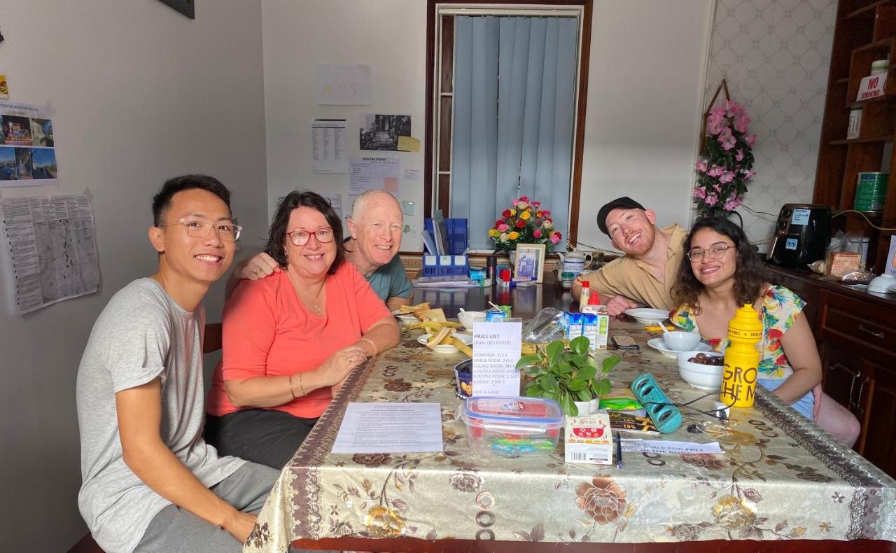 Riverview Homestay Dong Hoi Zewnętrze zdjęcie