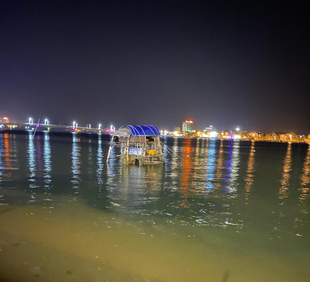 Riverview Homestay Dong Hoi Zewnętrze zdjęcie